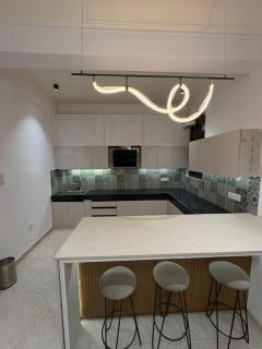 Lux HomeStay By VrindhVasa - Prayagraj - 3