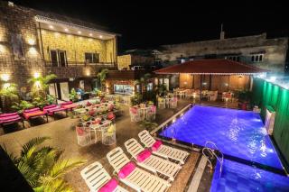 The Bhagwat Grand at shastri circle Udaipur with swimming pool - Udaipur - 5