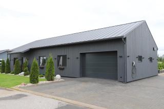 Männi Villa - - 0
