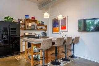 Downtown Lynchburg, Vault Loft, 1,500 sq. ft., Va - Lynchburg - 9