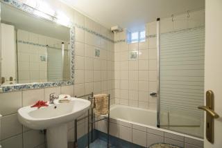 Seafront Studio with Loft Bed - Itea - 9