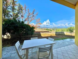 Sunset Villa Apartments - 9