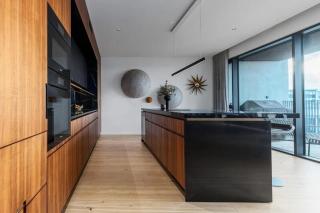 Perfectly positioned by the city's historic harbour - Reykjavík - 7