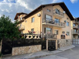 Къща Добринище - 9