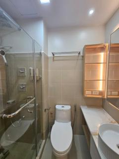 Walkable 1BR Condo Across MOA Shore 3 Residences - 7