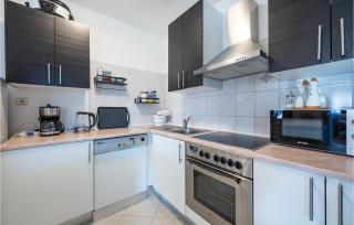 Pet Friendly Apartment In Krsan - 5