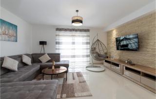 Gorgeous Home In Benkovac With Wifi - 8