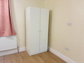 Long Stays, Families & Contractors, Free Parking - Hounslow - 3