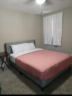 Comfy Home in a Great Location! - Columbia - 7