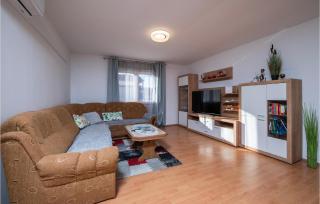 Pet Friendly Apartment In Krsan - 8