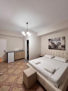 Margarita Guesthouse - Himare - 8