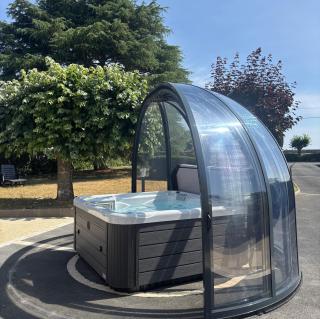 Au Gré des Souvenirs, gite 4 à 10 pers, clim, jacuzzi, loisirs - Château-la-Vallière - 0