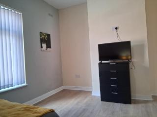 Very Cosy Spacious Property - Atherton - 8