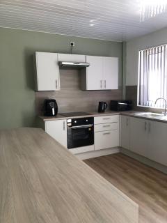 Very Cosy Spacious Property - Atherton - 6