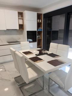 BarDeluxe - Bar - 1