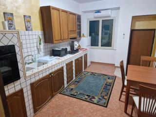 Thomas house - 7