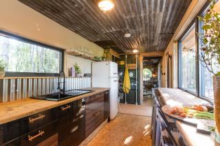Evergreen cabin, Unique shipping container home in private woods - Chiddingly - 9