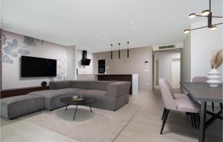 3 Bedroom Nice Apartment In Malinska - 5