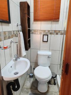 Sol & Sombra Guesthouse - 5