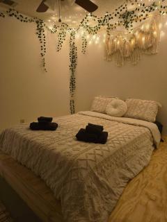 Boho Home Near Lackland + SeaWorld + Kids Room - San Antonio - 5