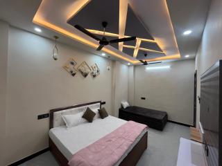 Yuvika Homestay - Ujjain - 4