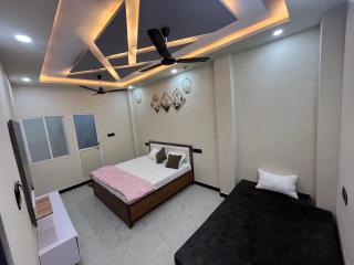 Yuvika Homestay - Ujjain - 2