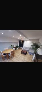 Chambre chez nous! Au calme, Montolivet proche métro - 0