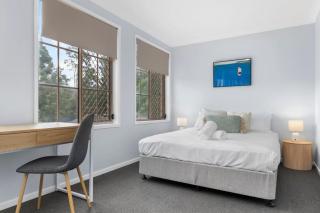 Large Home in Lakelands - 3