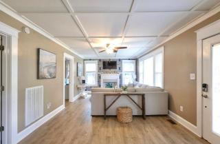 Happy Place- Midtown, Pet-Friendly, close to beach - 2