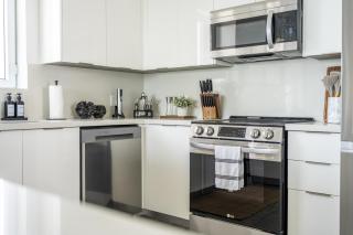 Canalfront Retreat and Mistico Beach Club plus Boat Shuttle - 7