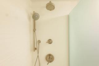 Above The Roots - Elegant and Bright Studio Stay - 4