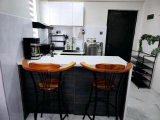 Modern 1BR Apt with Workspace and Gym, Kilimani - Nairobi - 7