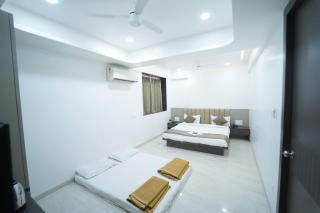 SK inn - Nashik - 8