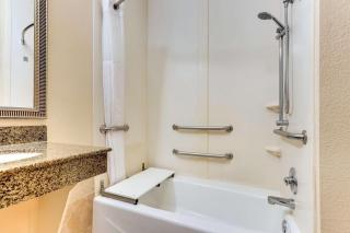 Comfort Inn & Suites Waco Woodway - 9