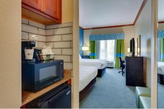 Comfort Inn & Suites - Waco - 3
