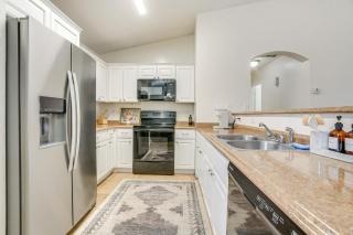 6 Mi to State Farm Stadium Avondale Family Home! - Avondale - 3