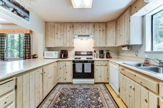 6 Mi to Downieville Downhill Cabin with Mtn Views - 3