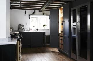 3 Bedrooms, 3 Double Beds, 6 Guests, Countryside Thatched Cottage - Four Marks - 8