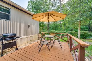 3 Mi to Badin Lake Quiet New London Retreat - 0