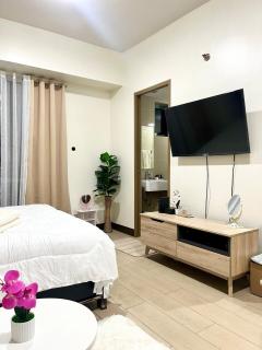 Beautiful Unit Across Naia T3 w WiFi Newport - Manila - 3