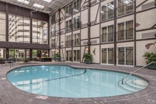 Best Western Plus The Normandy Inn & Suites - 4