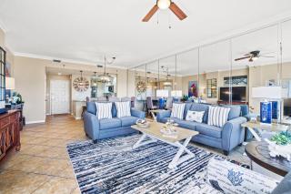 Dive into Paradise at Beach Manor! Pool & Beach Just a Shell's Throw Away - 2