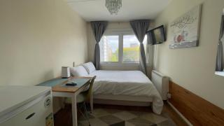 2 Bedroom Duplex Apartment With Balcony Near Portobello Market - Londra - 9