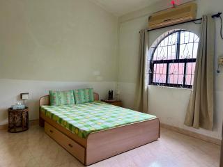 2BHK - Jzee Homestays - 12 minute walk to the beach - 1