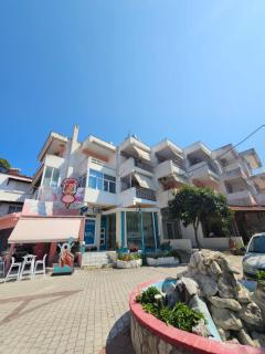 QUTE apartment - Hanioti - 2