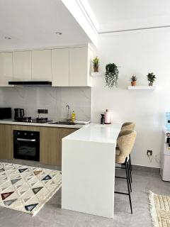 Modern 1-Bedroom Apartment - Nairobi - 8