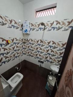 Stone & story home - New Hampi - 5