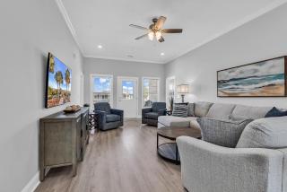 Brand New 4BR Channel Front Home in Cherry Grove! - 6
