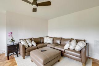 1 Mi to Beaches and Boardwalk Asbury Park Retreat - Asbury Park - 3