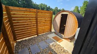 The Mysa - Couples Retreat, Luxe, Sauna, Hot tub - 8